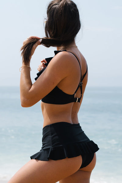 Ocean Chic - Schwarz und Rüschen Schulter Schwimmen Rock Bikini Set