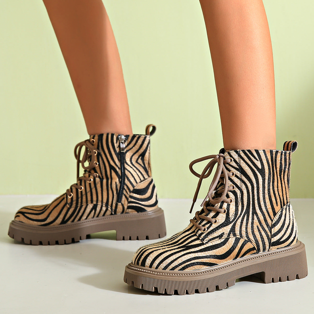 Winterstiefeletten für Damen mit Schnürsenkeln und Tiermotiv - Samantha
