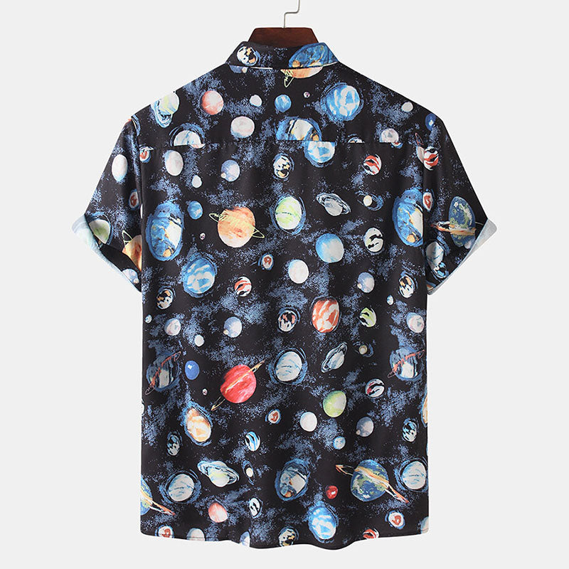 Gepunktetes Herren Kurzarm Hemd im Retro Look