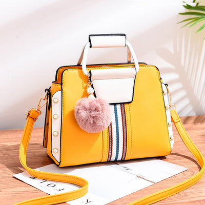 Handtasche mit modernen Details - Fiorella