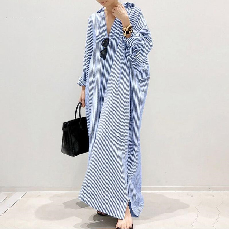 Yemaya - Langes Oversize-Kleid mit Streifenmuster