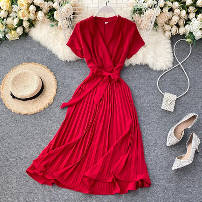 Marbella - Knielanges Plissiertes Kleid mit Hoher Taille und V-Ausschnitt in Einfarbig