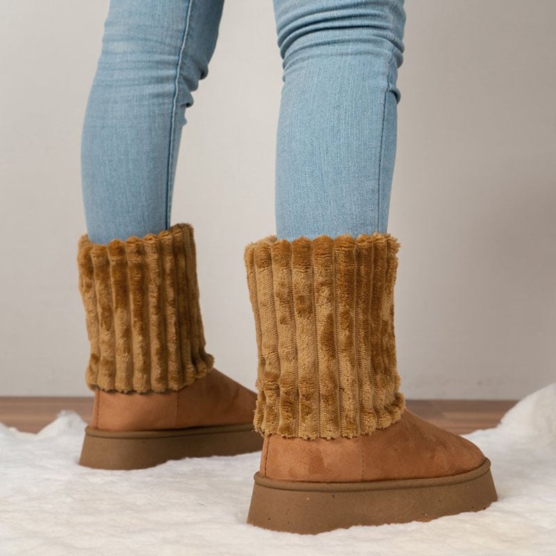 Damen-Winterstiefel mit geripptem Schaft aus Fell - Romina