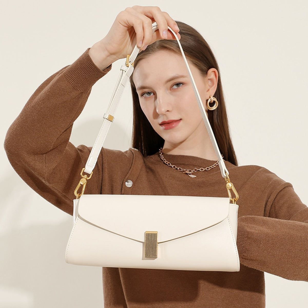 Damen-Umhängetasche aus Kunstleder mit elegantem Metallverschluss - Amandine