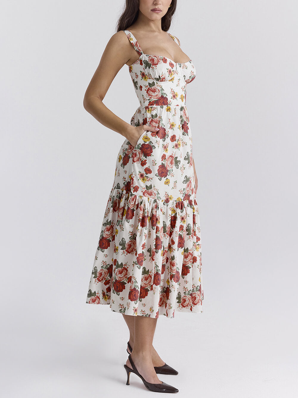 Fryda - Midikleid mit Blumenmuster und Neckholder im süßen Stil