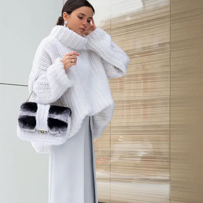 BRIANNA - Flauschiger Strickpulli
