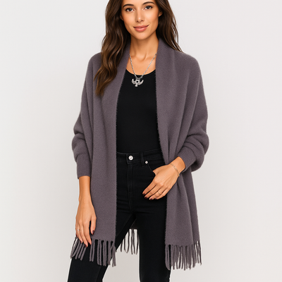 Moderne lange Damen Strickjacke mit dekorativen Fransen - Malkova