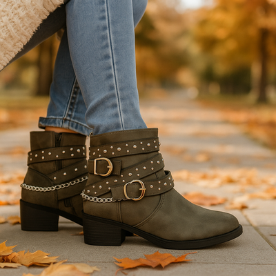 Niedrige Damenstiefel aus veganem Leder mit Schnallen und Ketten - Leticia