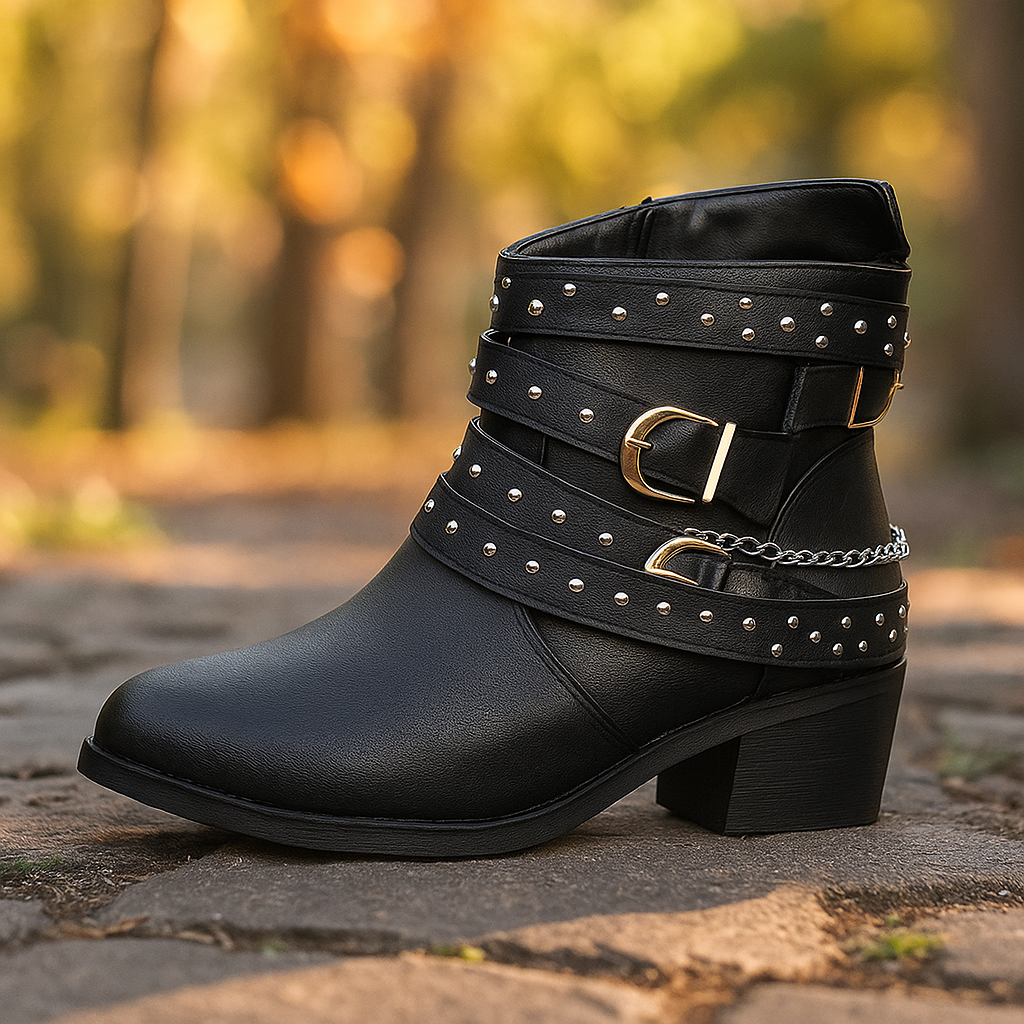Niedrige Damenstiefel aus veganem Leder mit Schnallen und Ketten - Leticia