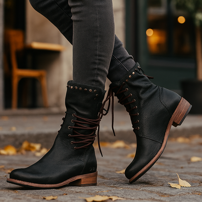Wadenhohe Schnürstiefel aus Leder - Julieta