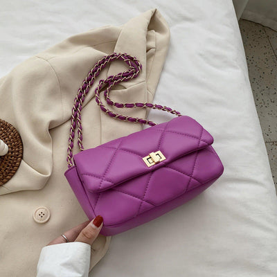Gesteppte Tasche mit Kette - Noelia