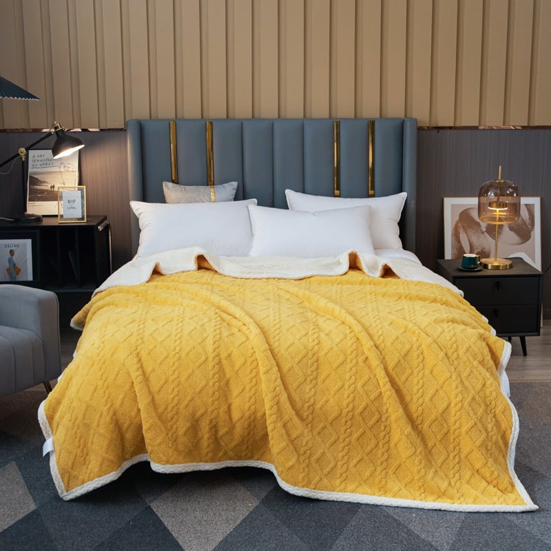 Doppellagige Wärmedecke mit weichem Woll-Effekt