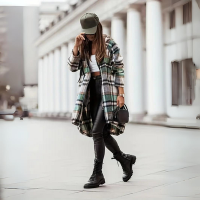 Pleun - Trendige karierte Damen Strickjacke