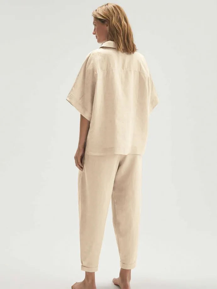 Velia - Set aus kurzärmeligem Oberteil mit V-Ausschnitt und hochtaillierter Hose
