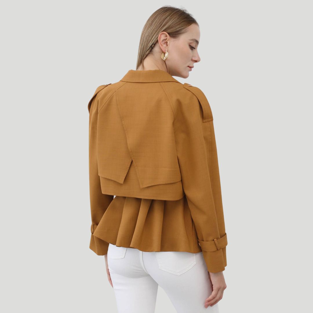 Schößchenjacke mit auffälligem Kragen und tailliertem Schnitt - Gemma