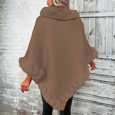 Liv - Warmes und raffiniertes Strickcape
