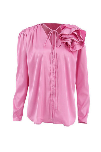 Victoria - Rosafarbene Bluse mit gerafftem V-Ausschnitt und floraler Spitze