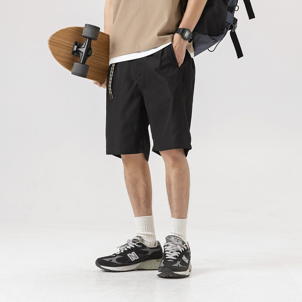 Herren-Shorts mit minimalistischem Design im lässigen geraden Stil - Damien