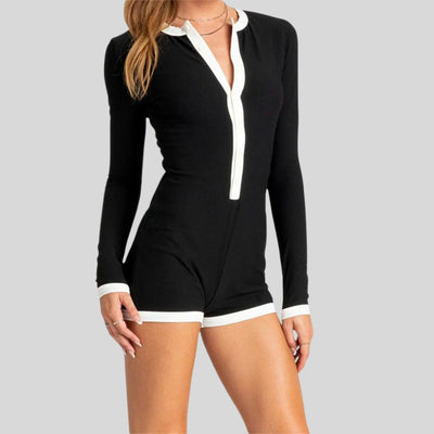 Melanie - Langärmliger Playsuit mit Kontrastbesatz und Knopfleiste