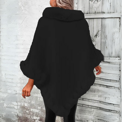 Liv - Warmes und raffiniertes Strickcape