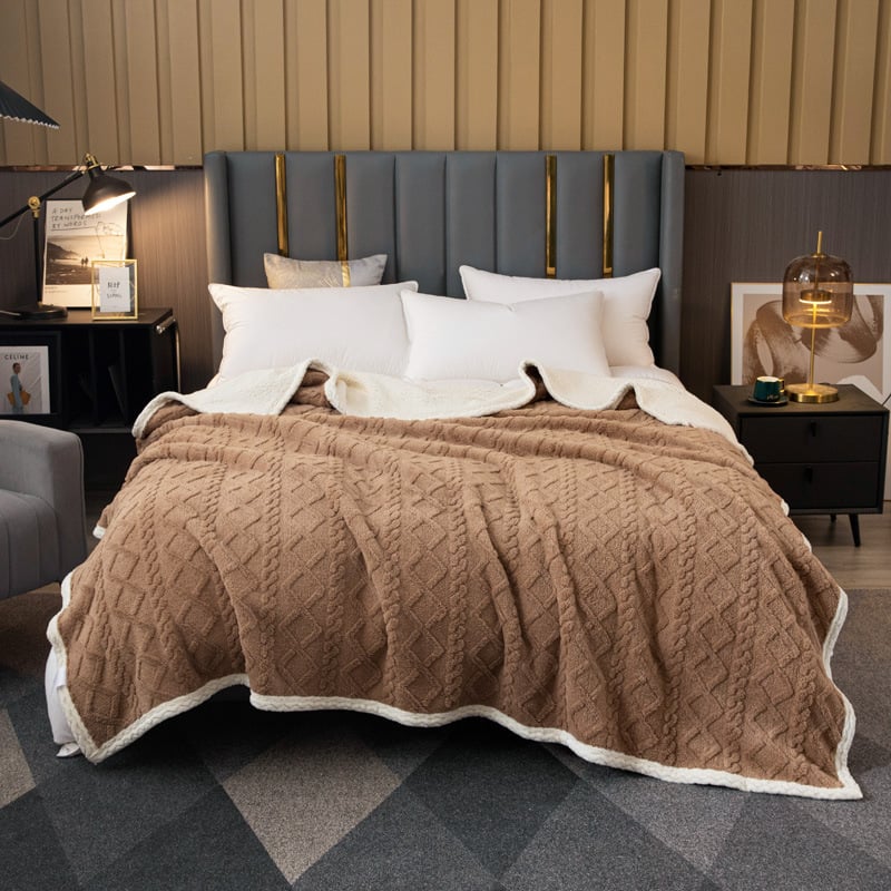 Doppellagige Wärmedecke mit weichem Woll-Effekt