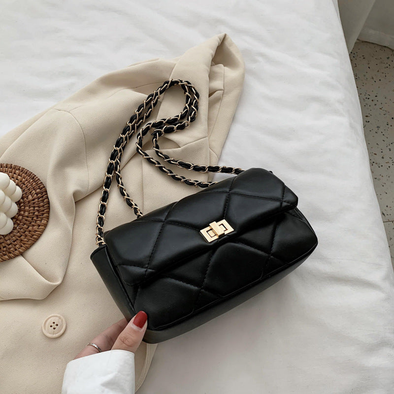 Gesteppte Tasche mit Kette - Noelia