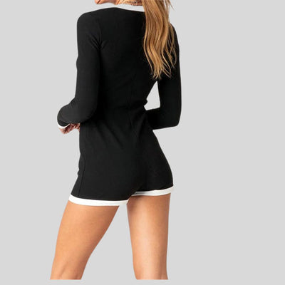 Melanie - Langärmliger Playsuit mit Kontrastbesatz und Knopfleiste