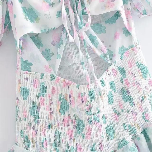 Fioby - Florales Rüschen-Minikleid mit Puffärmeln