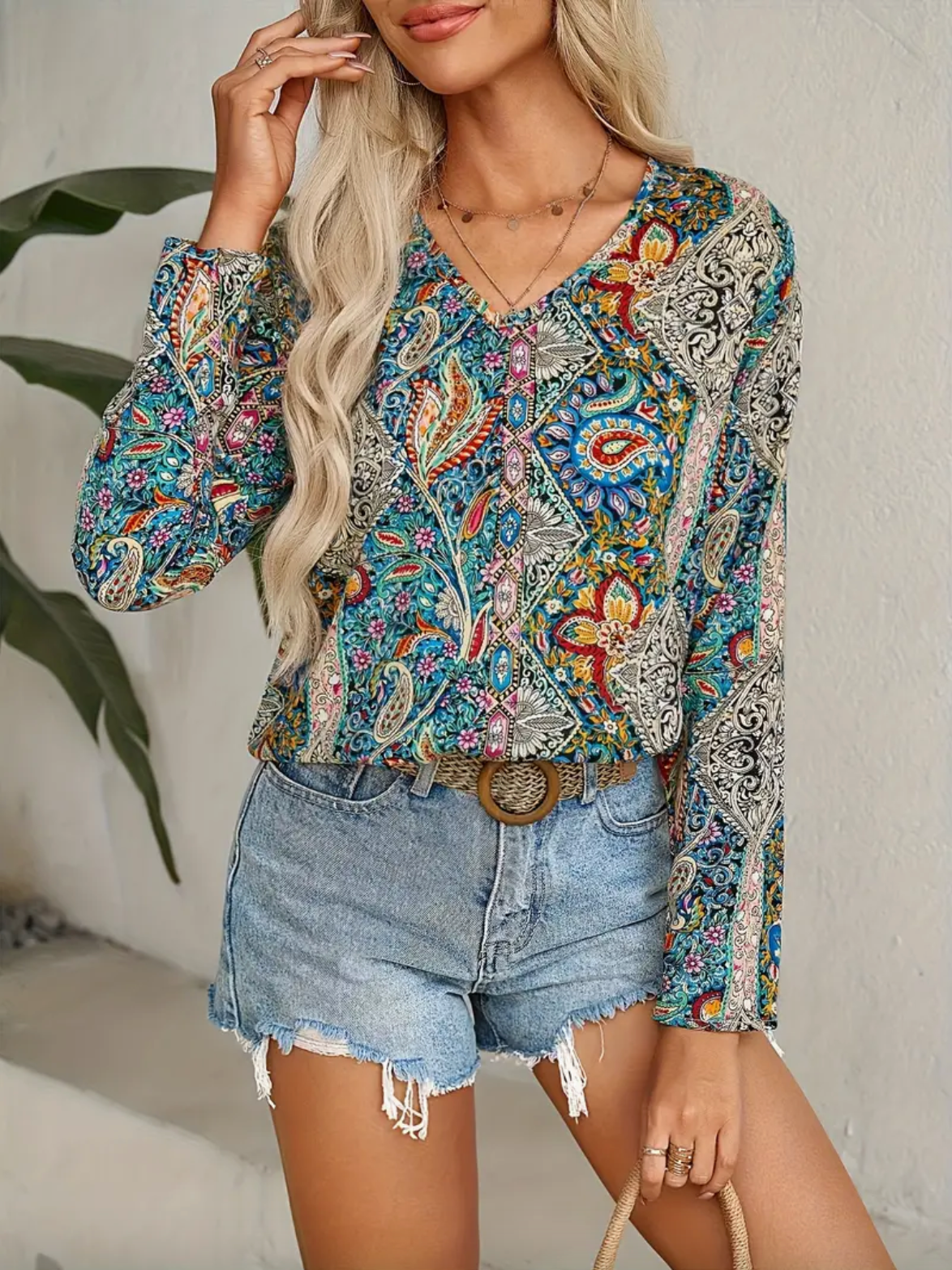 Mia - Lockere Bluse mit Paisley-Print und V-Ausschnitt