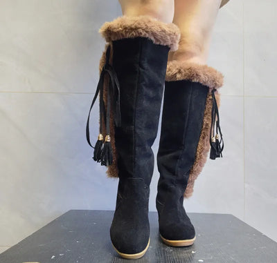 Zorana - Lange Winterstiefel aus Plüsch