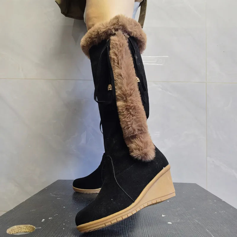 Zorana - Lange Winterstiefel aus Plüsch