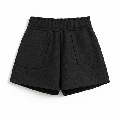 Hochgeschlossene Shorts mit geräumigen Taschen - Noelle