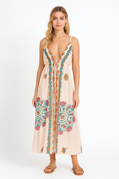 Langes Kleid mit Neckholderausschnitt und Blumenstickerei - Elara