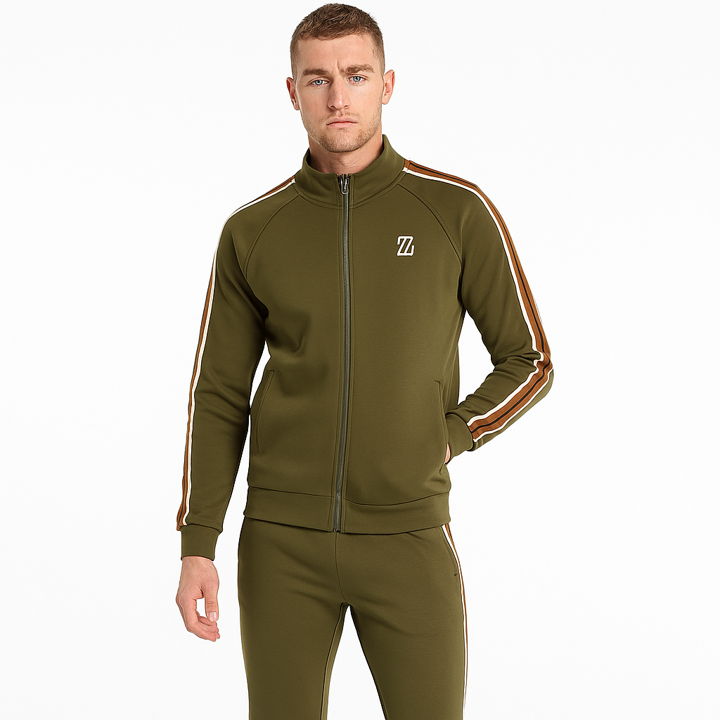 Sportliches Outfit mit Seitenstreifen - Elric