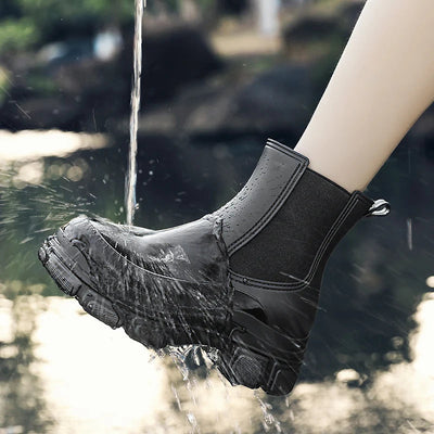 Wasserdichte Damenstiefel mit dicker Sohle und Gummizug - Liora