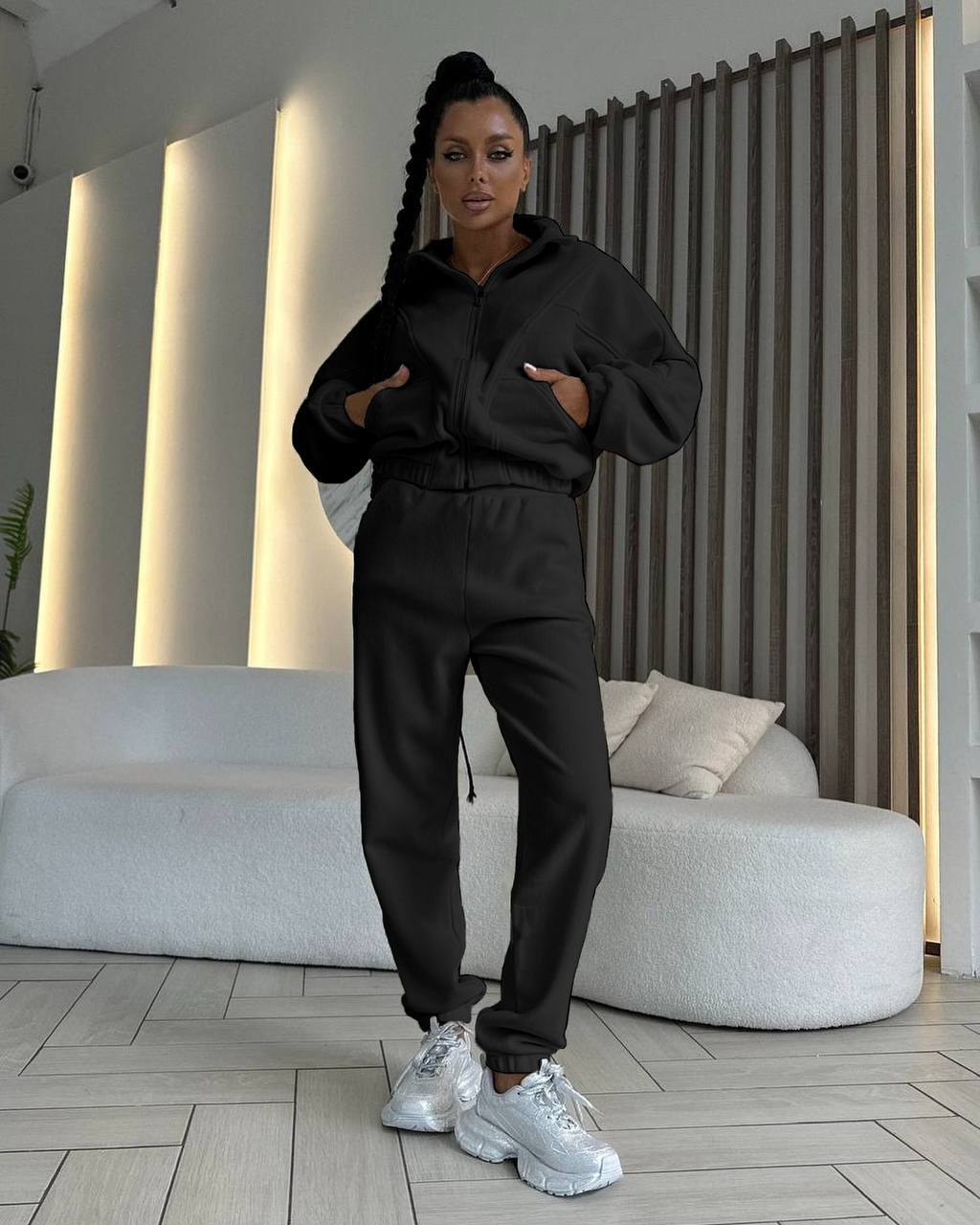 Sportliches Damen-Kapuzen-Outfit - Arlette
