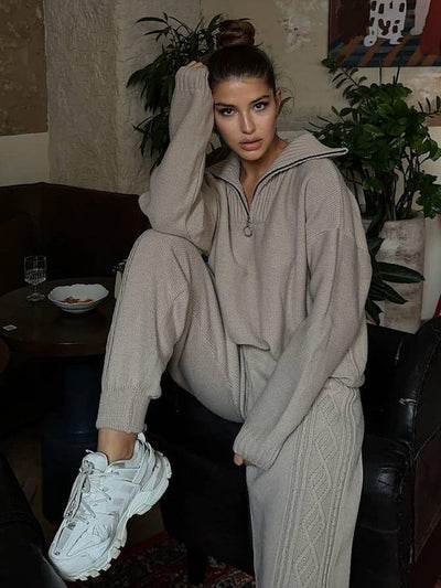 Gestricktes Loungewear-Set für Damen mit Kapuze - Alessia
