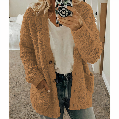 KAROLINA - Plüsch-Strickcardigan