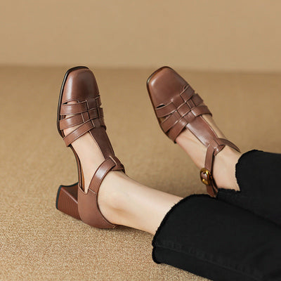 Karolanne - Schuhe mit Blockabsatz mit quadratischer Spitze und T-Riemen