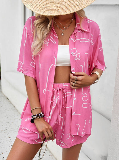Adrienna - Set aus Hemd und Shorts mit Button-Down-Kragen und Aufdruck