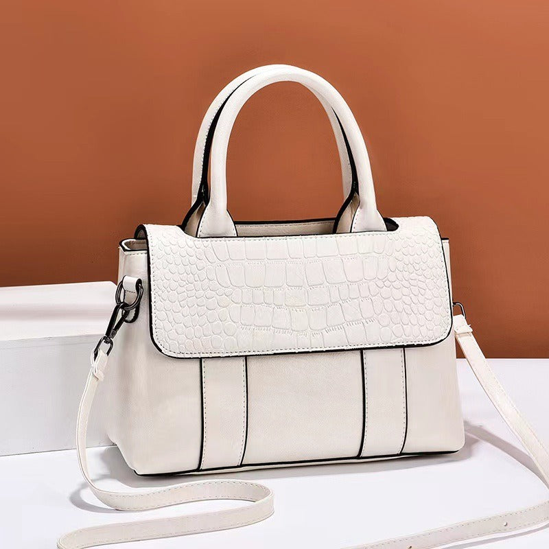 Damenhandtasche aus geprägtem Leder mit strukturiertem Stil - Camila