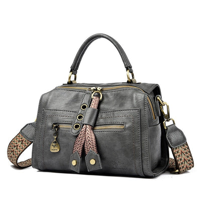 Damen-Umhängetasche aus Kunstleder mit Metallic-Details - Juliette