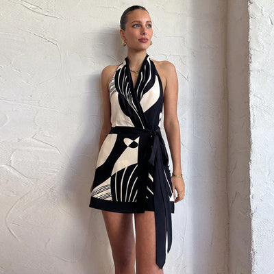 Paula Schwarz-Weißes Kleid