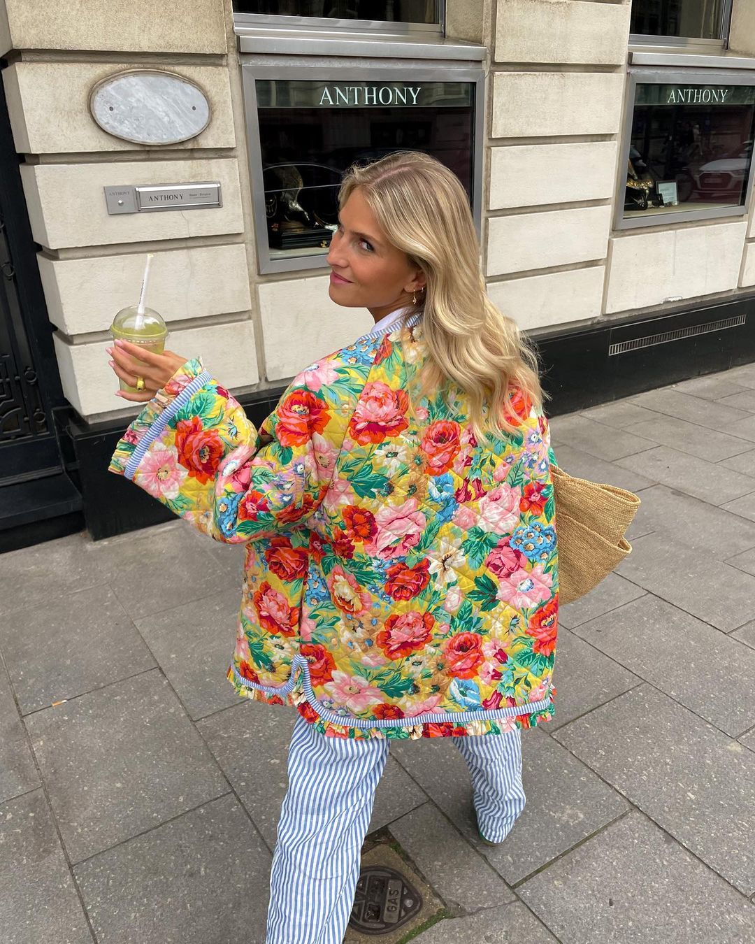 Miranda - Langärmelige Parka Mantel mit Blumendruck für Frauen.