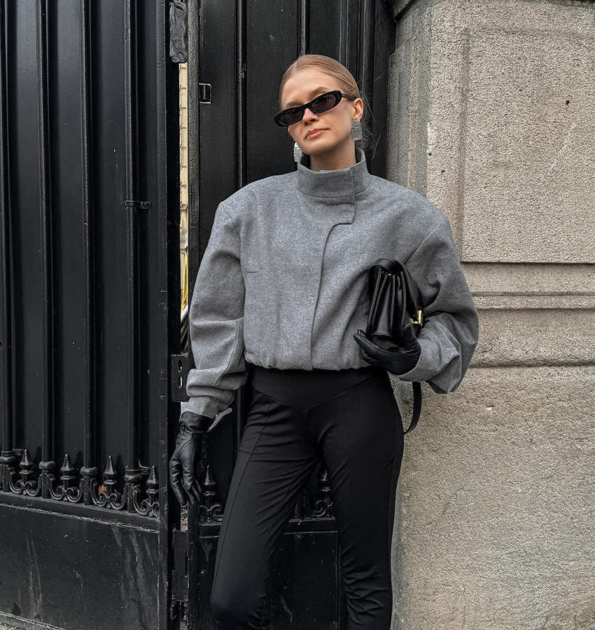 Kurze Damenjacke mit hohem Kragen - Yasmin