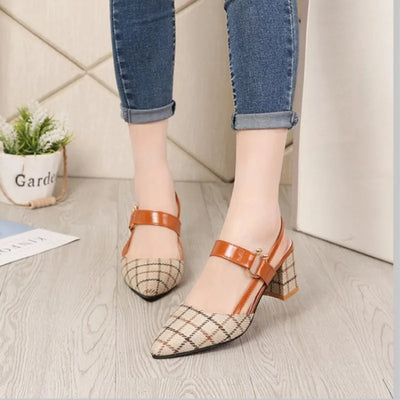 Halbhoher Slingback-Schuh - Regina