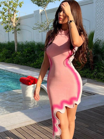 Giulia - Unregelmäßig gewelltes, ärmelloses langes Strickkleid