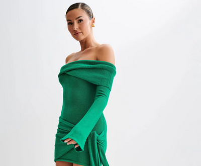 Zeya - Schmeichelndes Kleid aus Feinstrick mit freien Schultern