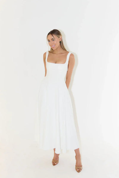 Melody - Neues mittellanges, schlichtes und tailliertes trägerloses Kleid