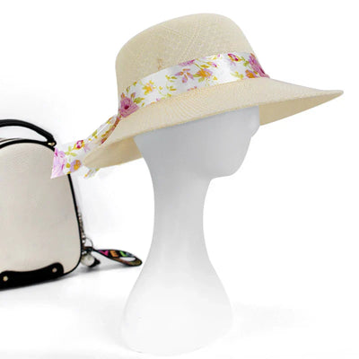 Sommermode Hut mit schicker Krawatte